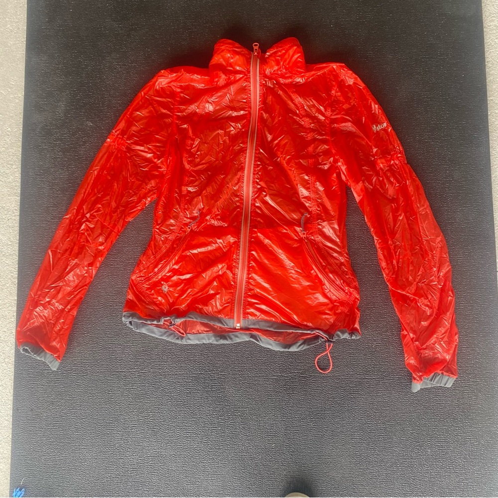 STOIC WINDBREAKER